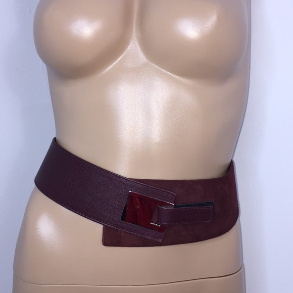 Suzi Roher belt main image 6